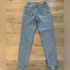 Levi’s 512 Vintage 90s Mom Jeans Super High Rise Tapered Leg Medium Wash Retro